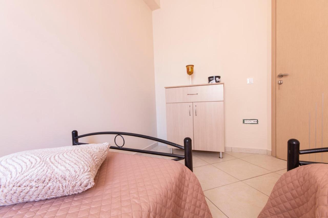 Vila Elion Myloi Symi Exterior photo